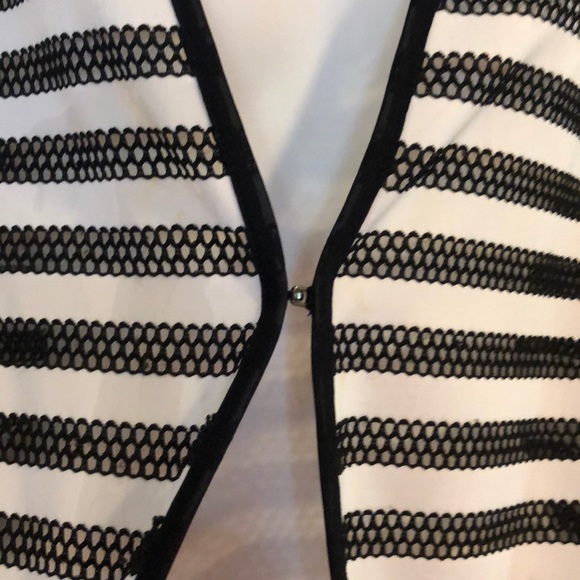 Easywear By Chico’s black and white jacket - Picture 4 of 5